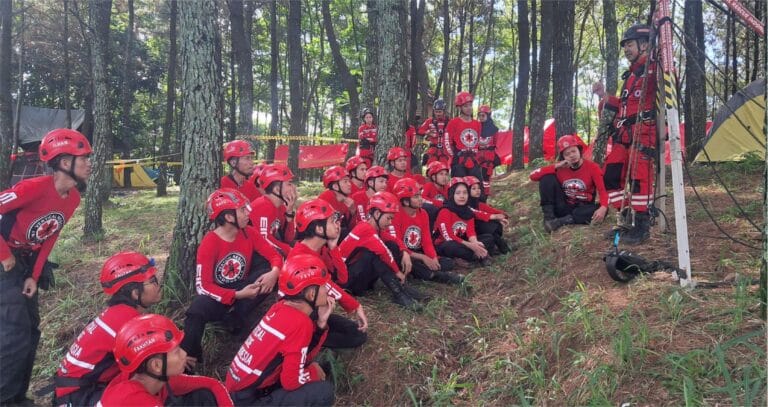 UKM Mapalangit Biru Kirim Lima Delegasi Ikuti Sekolah Vertical Rescue Tingkat Dasar